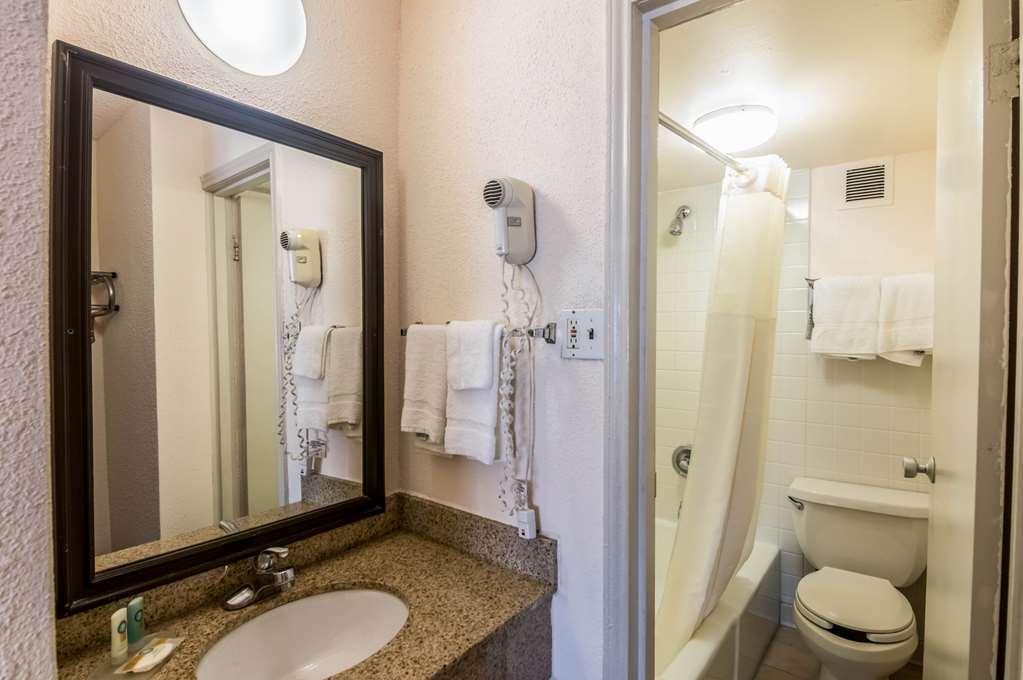 Texas Inn & Suites Denton Quarto foto